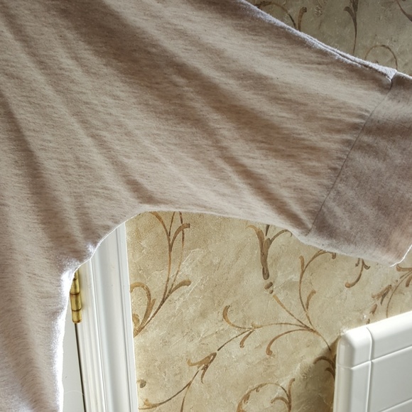 Top - Picture 3 of 3